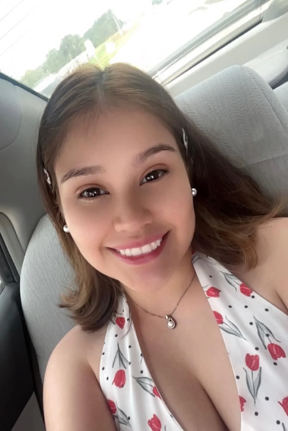 Cucks Innocent Girlfriend Exposed image 6