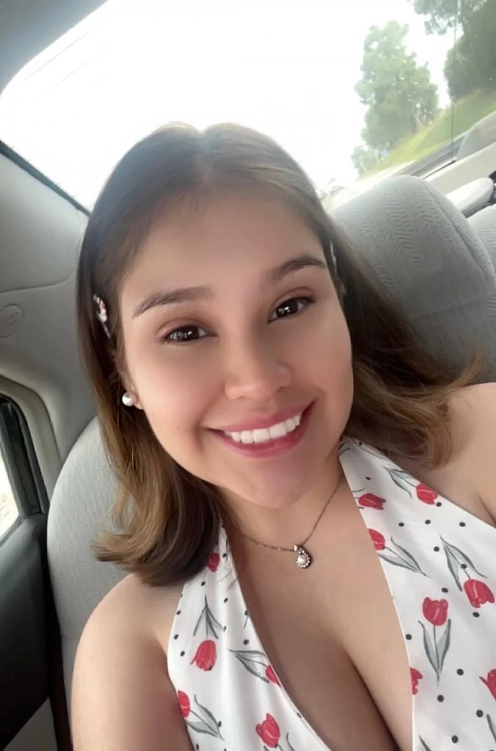 Cucks Innocent Girlfriend Exposed image 8