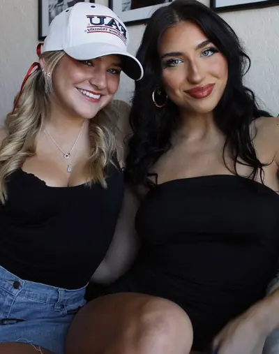 SPH 🤏🏻: Sorority Size queen likes 🍆 it BIG!!! 📏 cover image