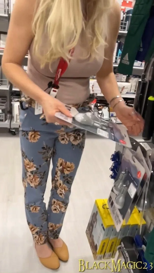 REAL AMATEUR MOM image 3