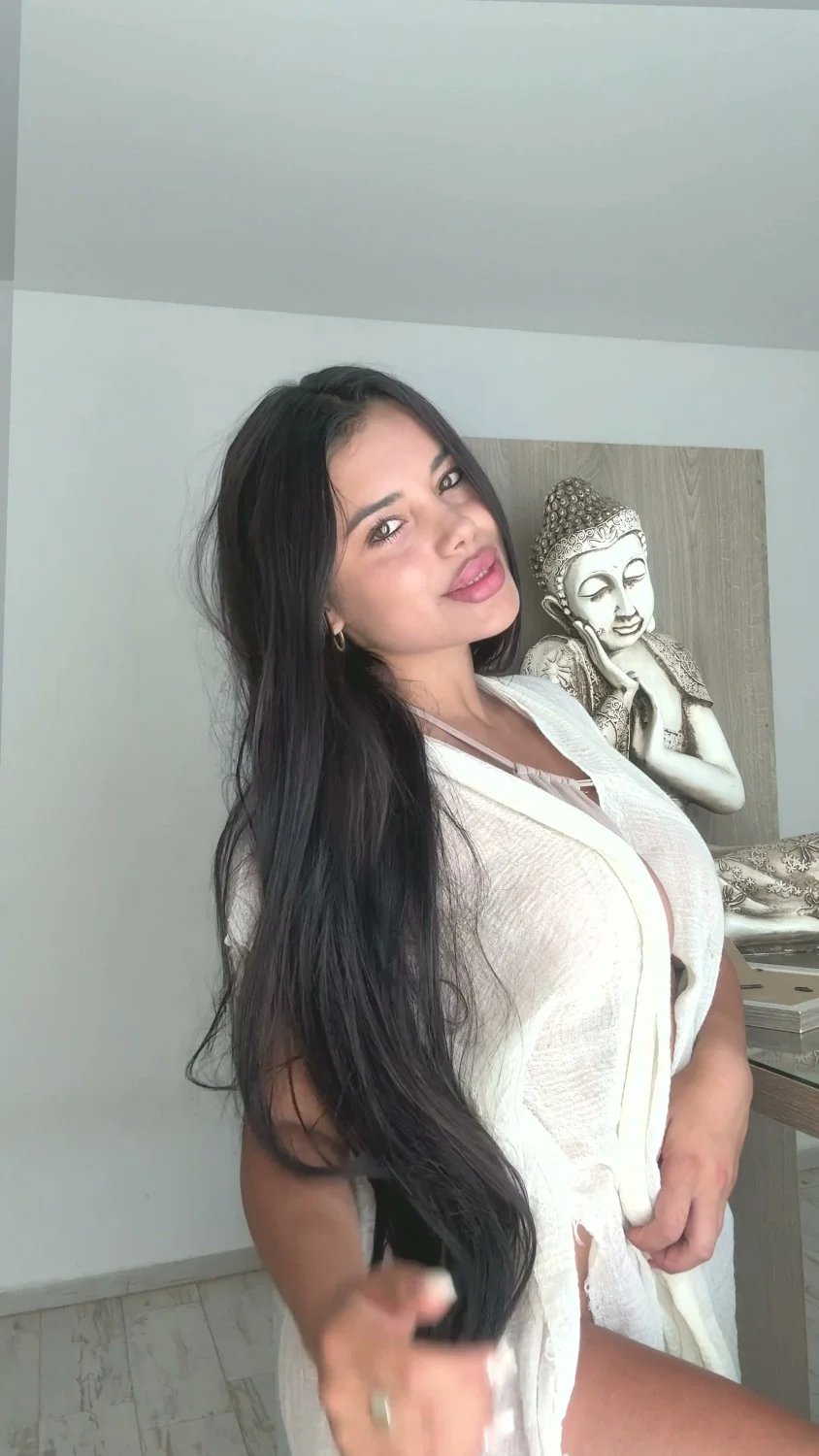 🔞 slutty slut huge tits masturbating nude tight pussy 😈🍑 OF image 5