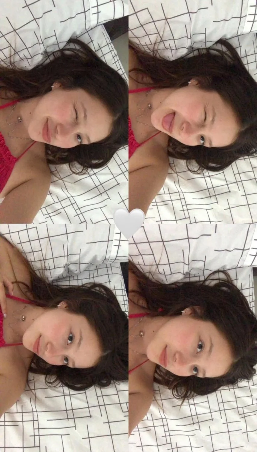 Hermosa colegiala carita image 10