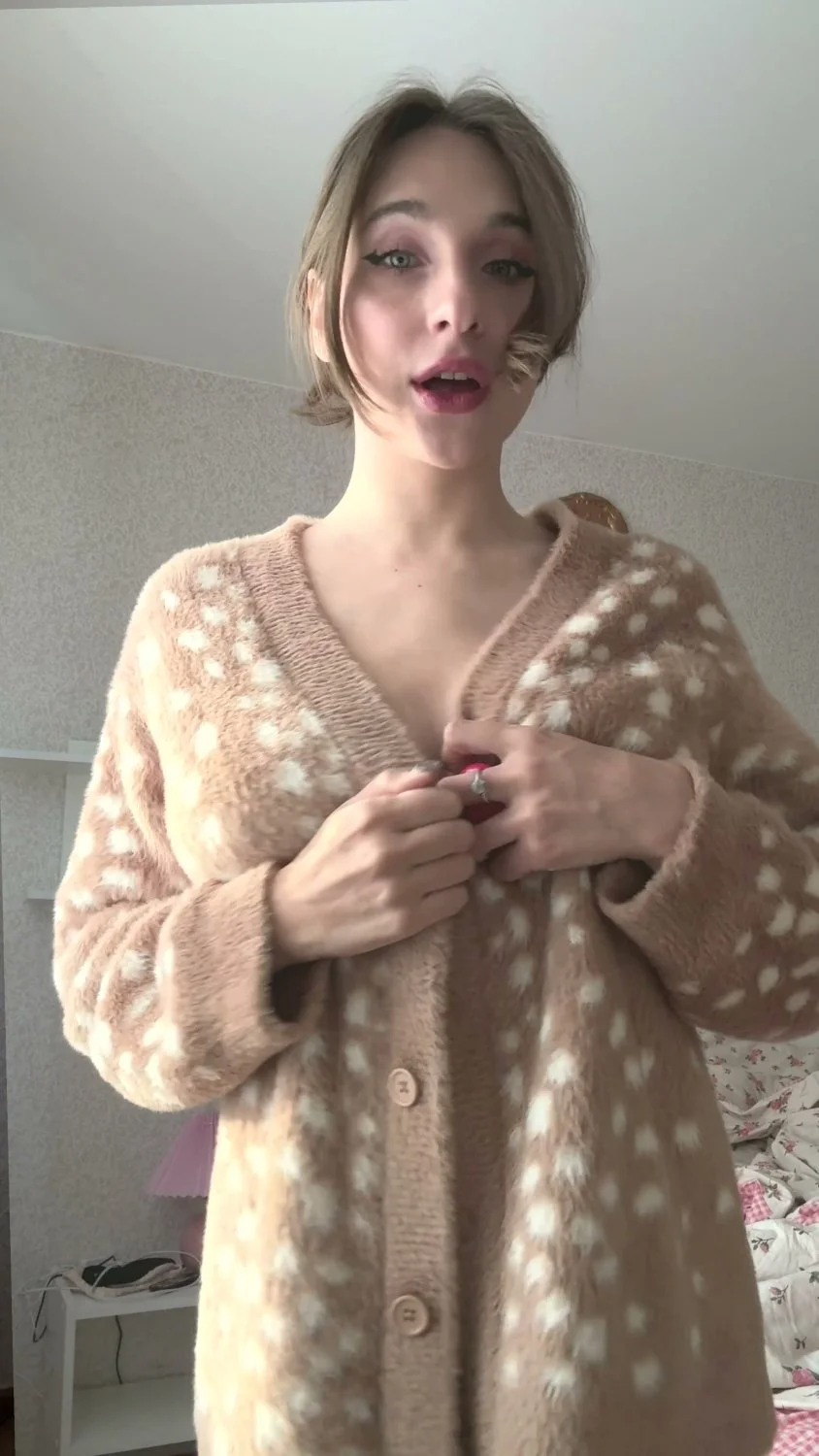 🔞 Wild tight big ass nude pussy eating wet 💦🍑 Exclusive OF image 3