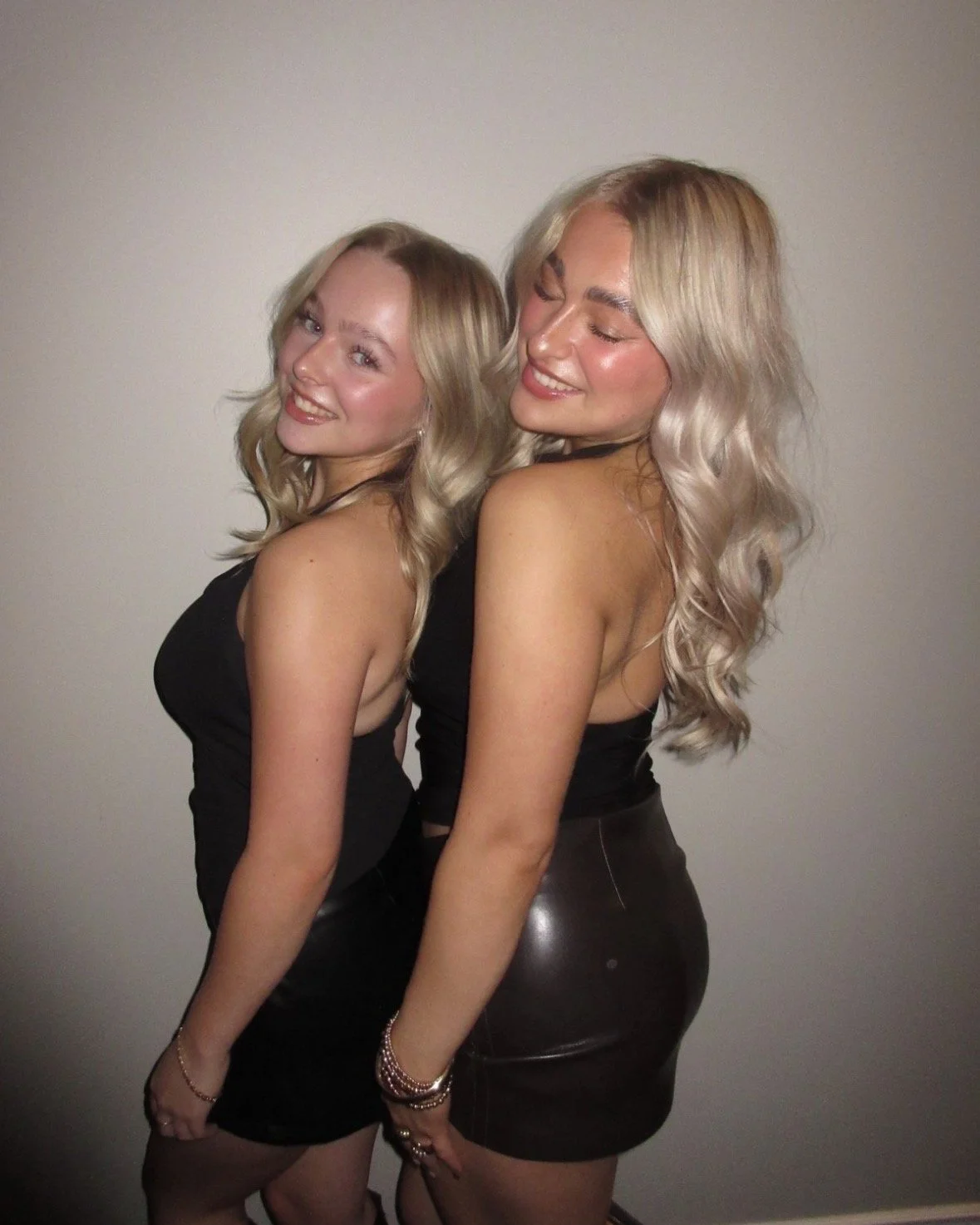 Busty college teen making her Erome debut image 2