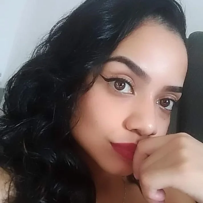 Preta rabuda deliciosa e branca novinha image 2