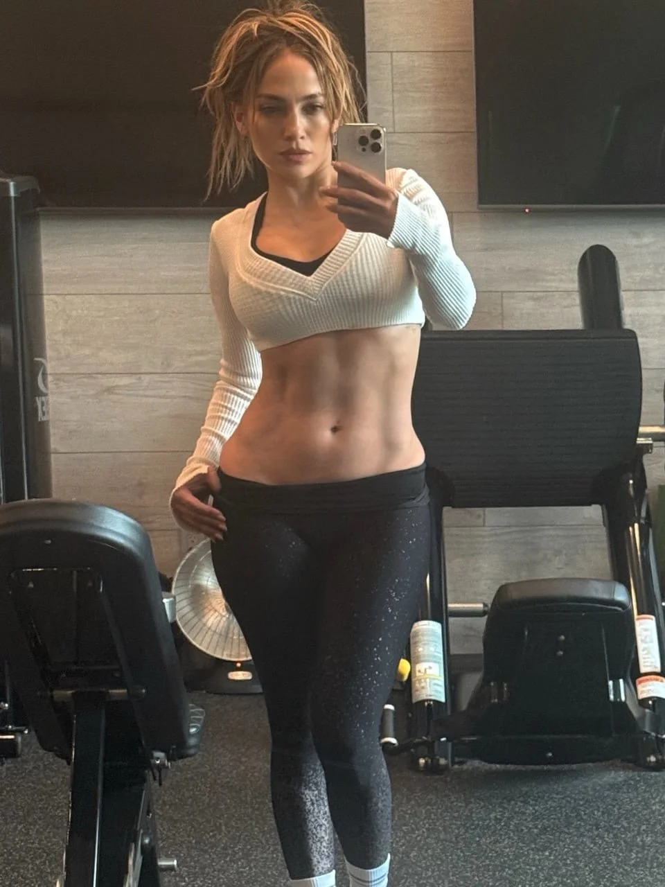 Jennifer Lopez Fap Collection image 10