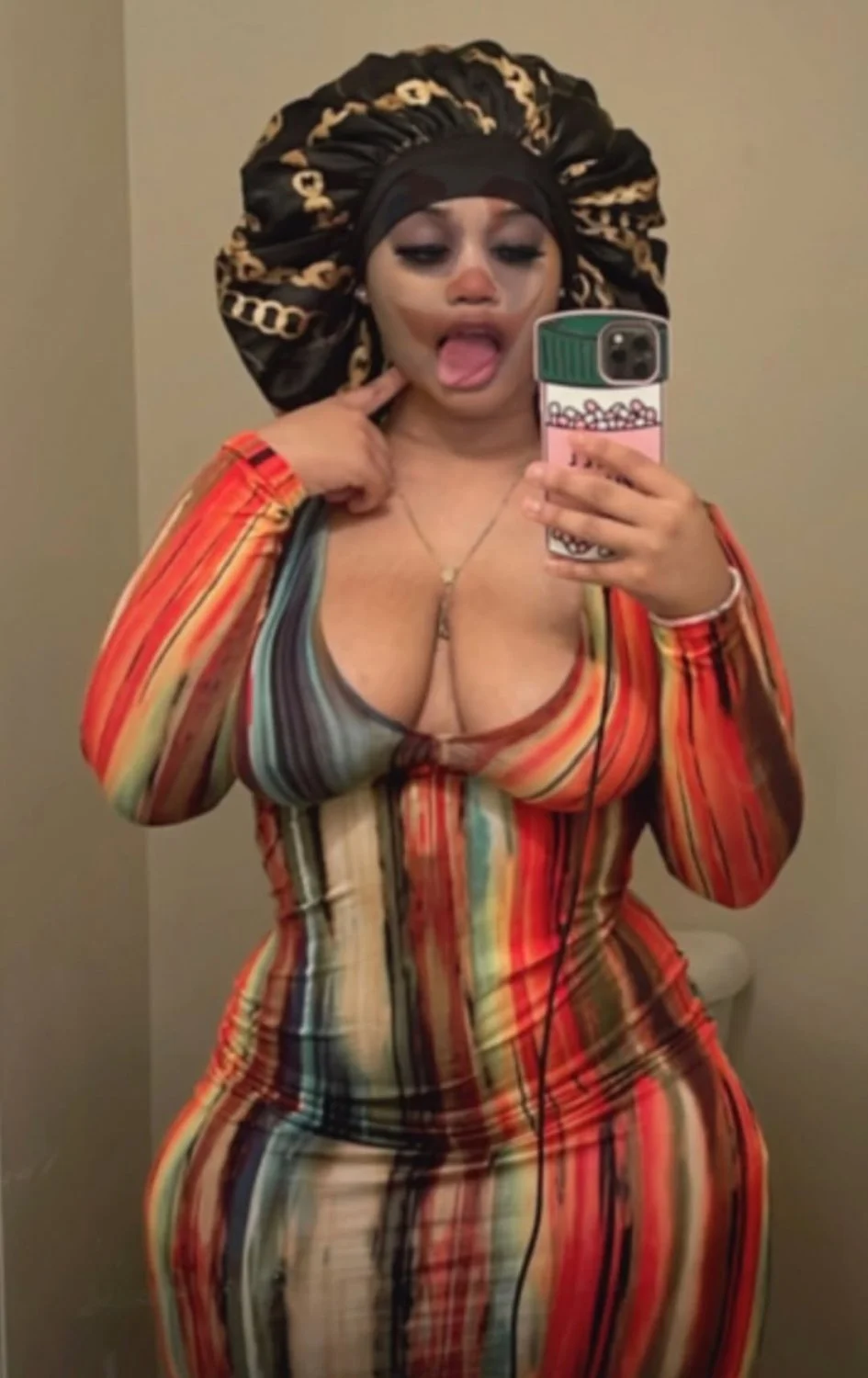 We need her leaks ASAP (name in comments) image 3