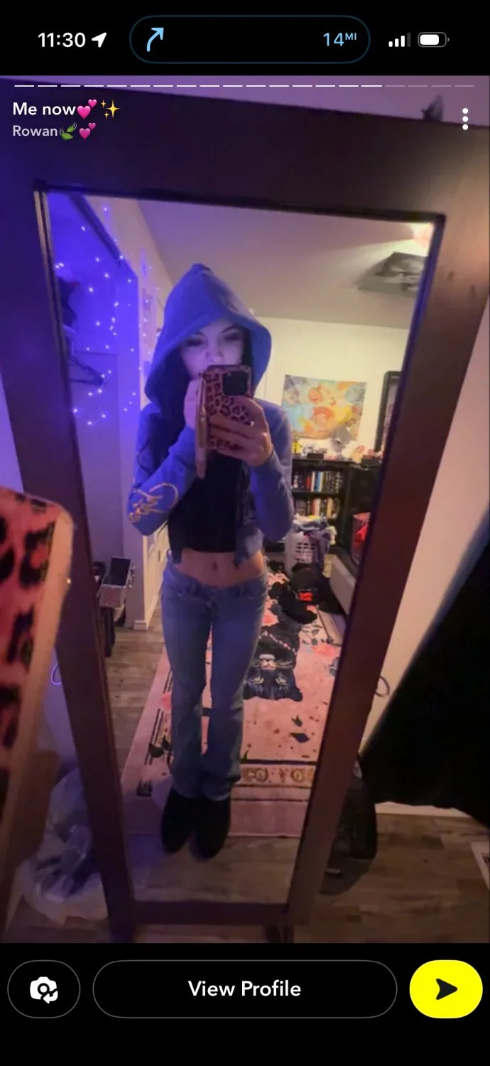 Young hoe Snapchat name: notr0wan from Lacey Washington planning to fuck sex creator image 6
