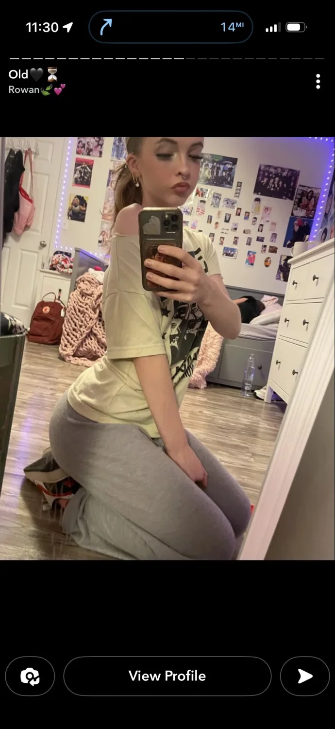Young hoe Snapchat name: notr0wan from Lacey Washington planning to fuck sex creator image 7