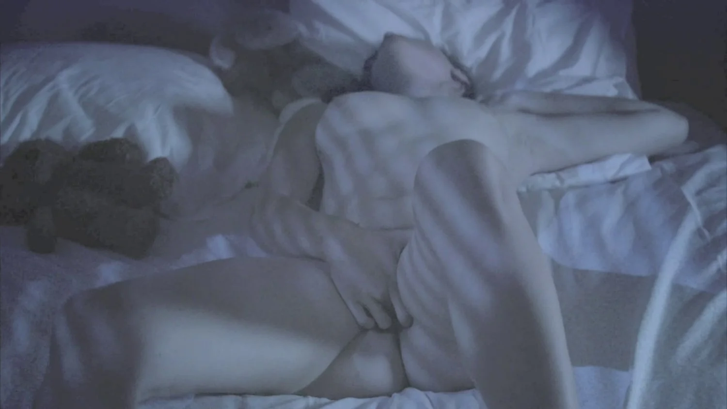 French Actress agreed to masturbate on film 😍 image 1