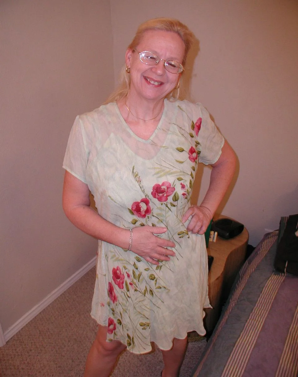 Freaky Librarian Granny Katarina image 5