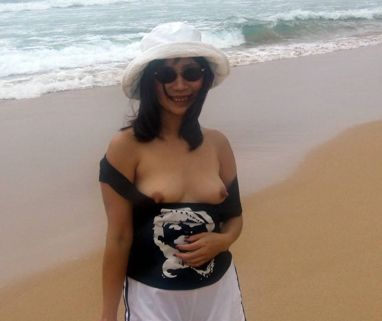 Thai amateur milf 2-1 image 36