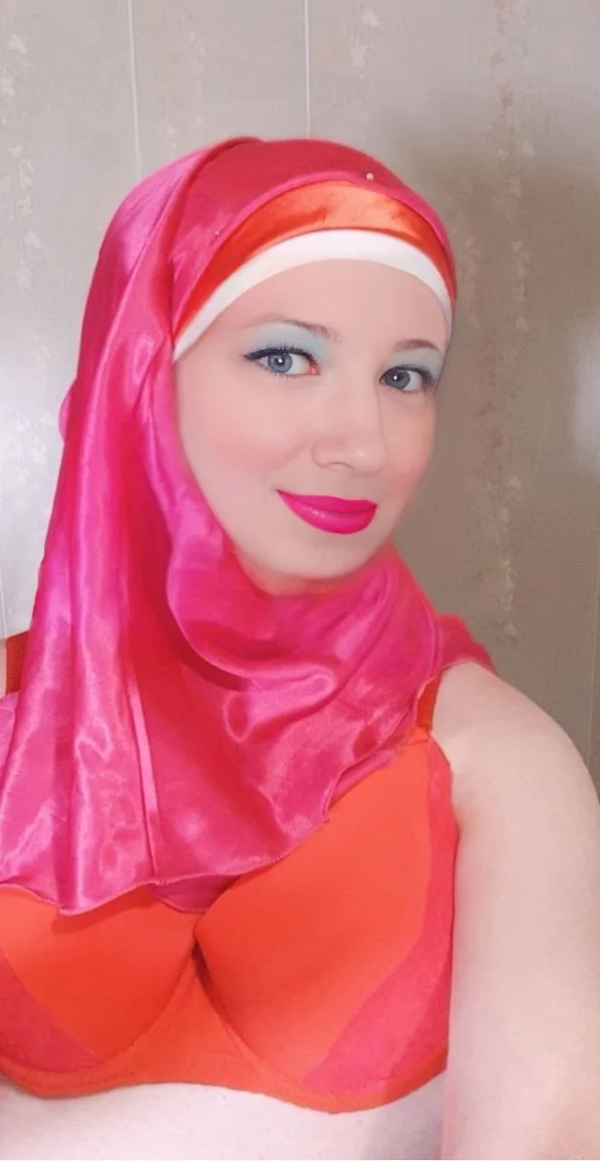 Albina a 23 yo Hijab Slut from Russia image 3