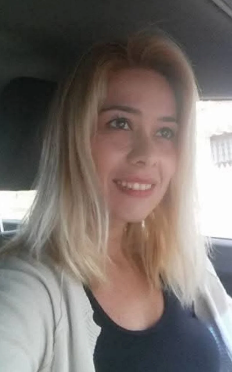 Essa puta aqui o corno quer que enche de porra cadela gostosa image 7