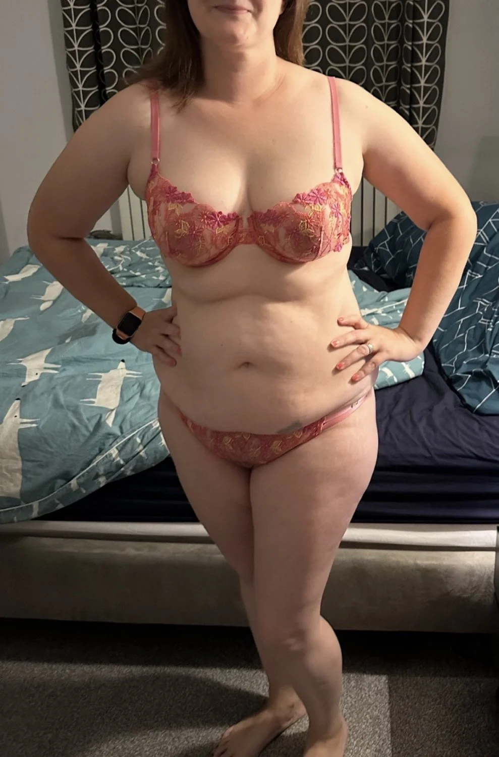 🇬🇧British Hotwife mom married milf tinder pawg thick qos image 3