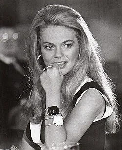 Beautiful Dyan Cannon image 20
