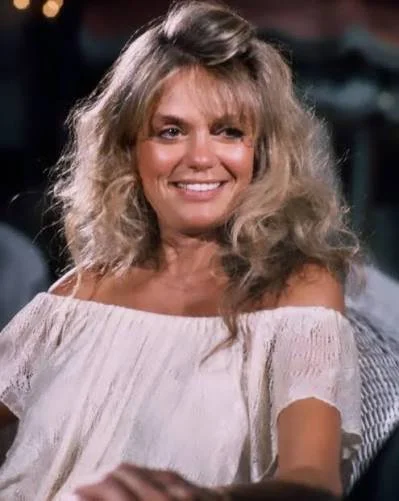 Beautiful Dyan Cannon image 30