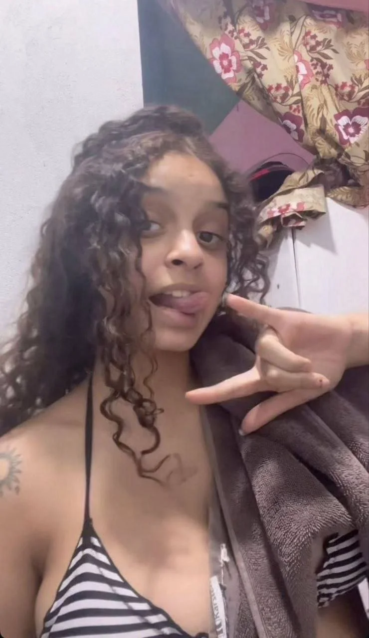 NOVINHA SAFADINHA EXIBIDA image 2