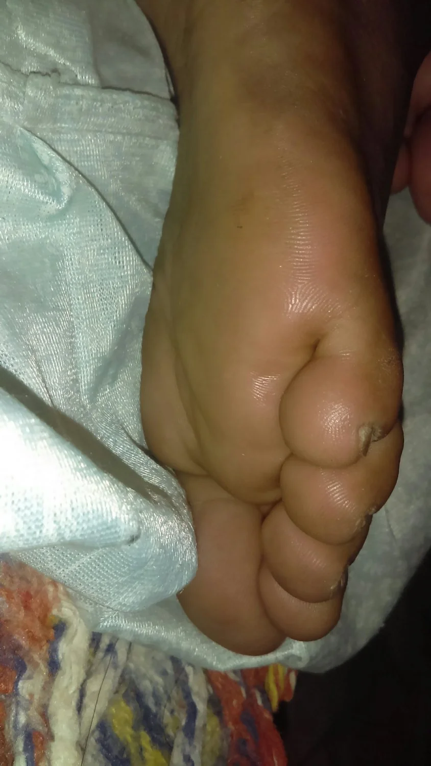 Footjob image 32