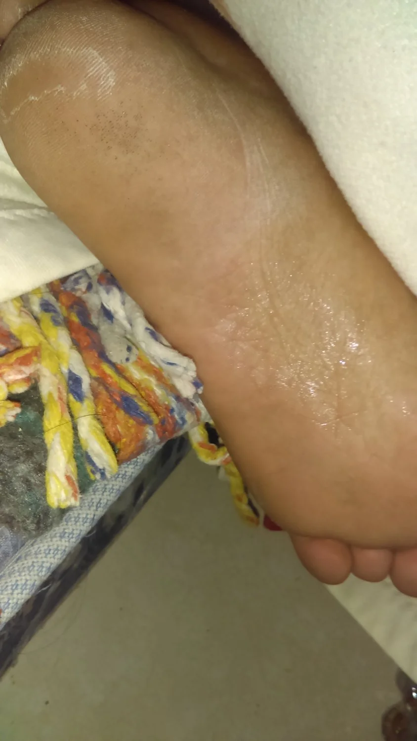 Footjob image 4