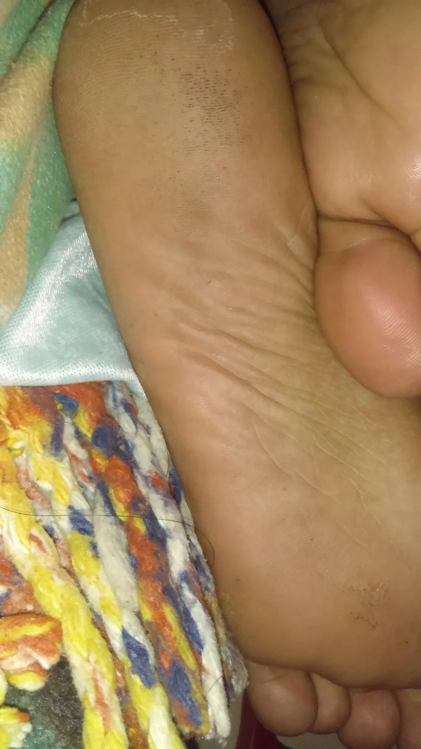 Footjob image 9