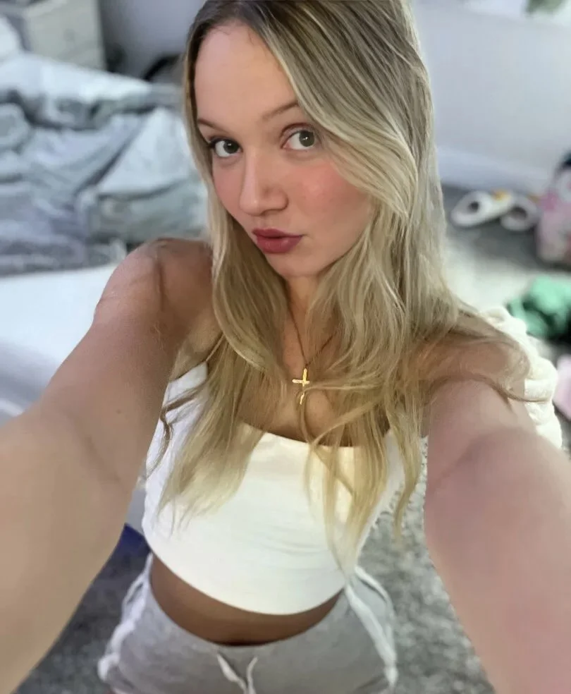 French Teen Makaya Shows Off For All main image