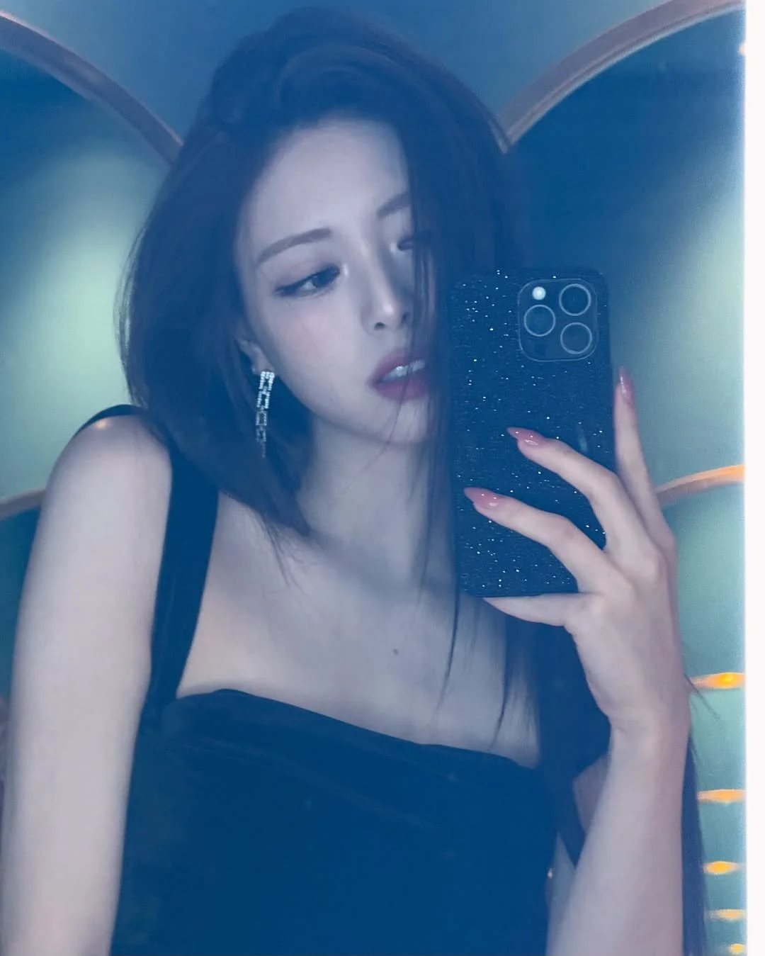Kpop Idol Itzy Yuna ai image 3
