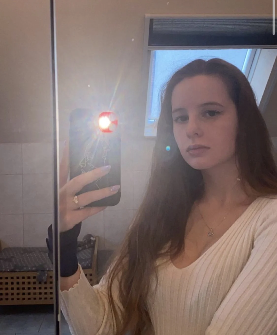 Big tit Slut Emelie Hesse 21 Brandenburg an der Havel image 4