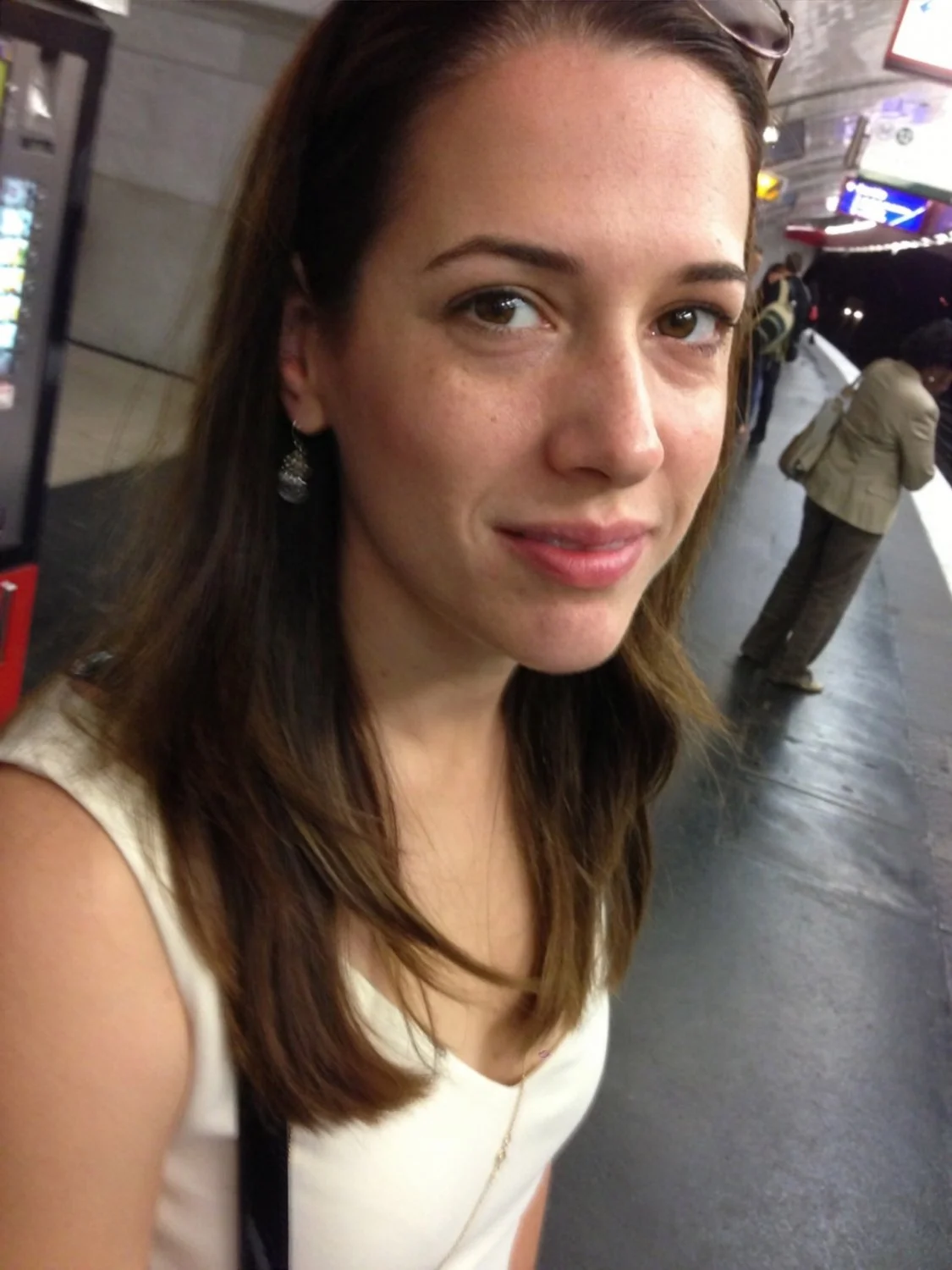 Wife gets fucked in Paris while husband waits at the bar image 2