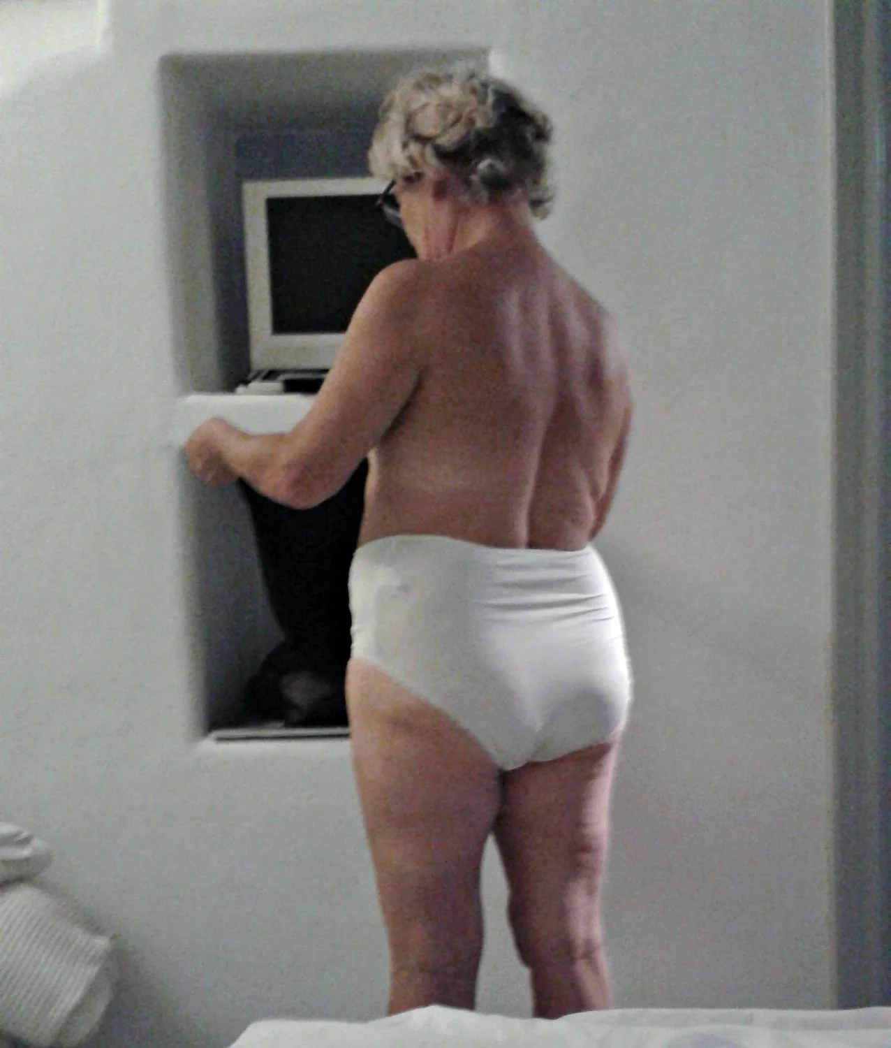 Granny pants main image