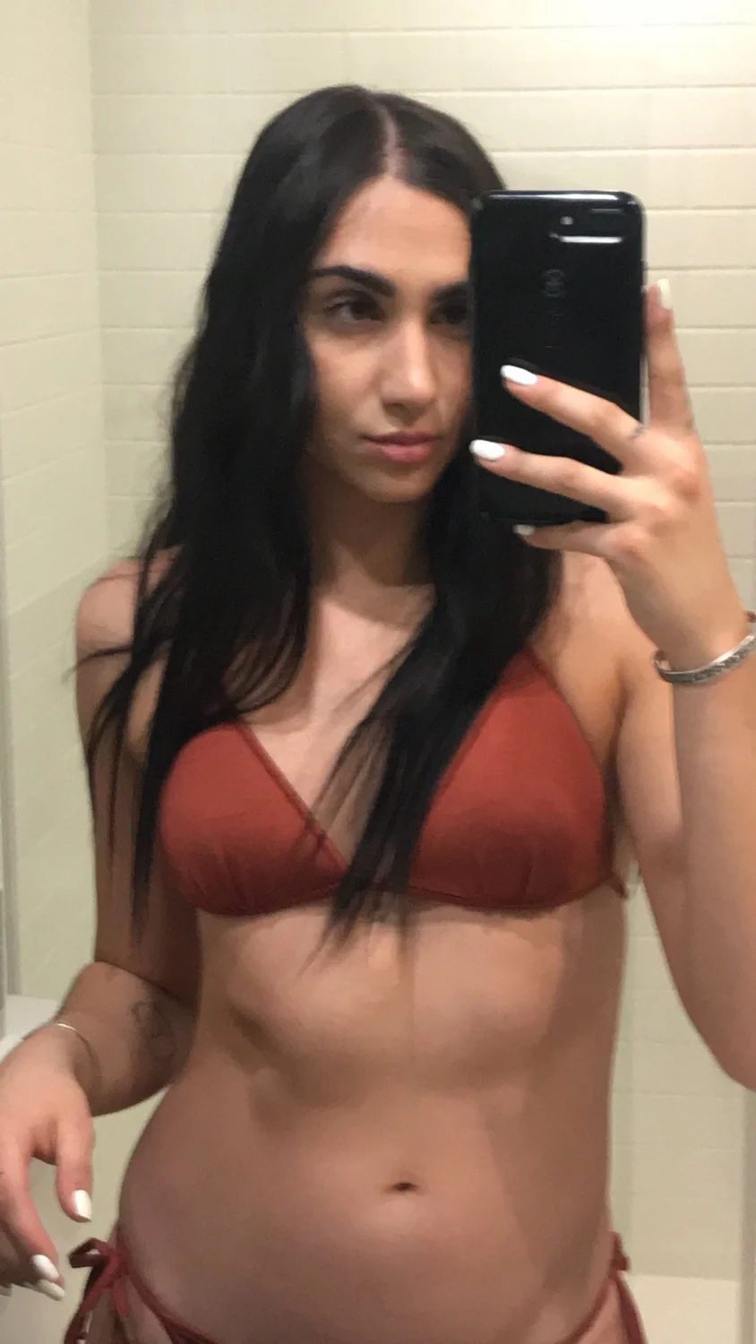Webslut Olivia A main image