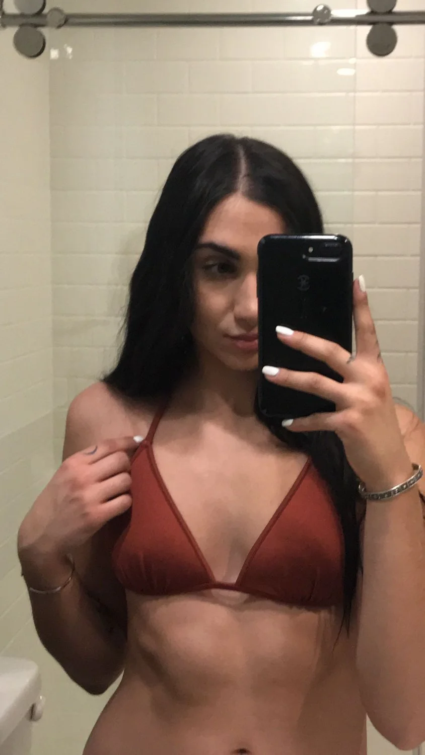 Webslut Olivia A image 22
