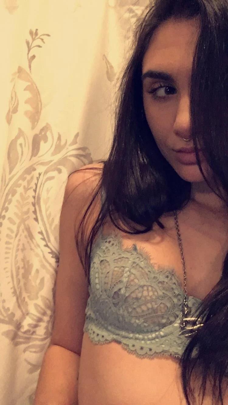 Webslut Olivia A image 27