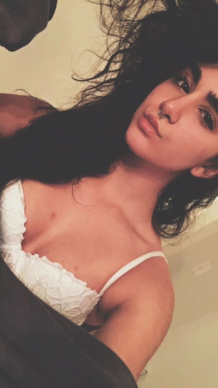 Webslut Olivia A image 33