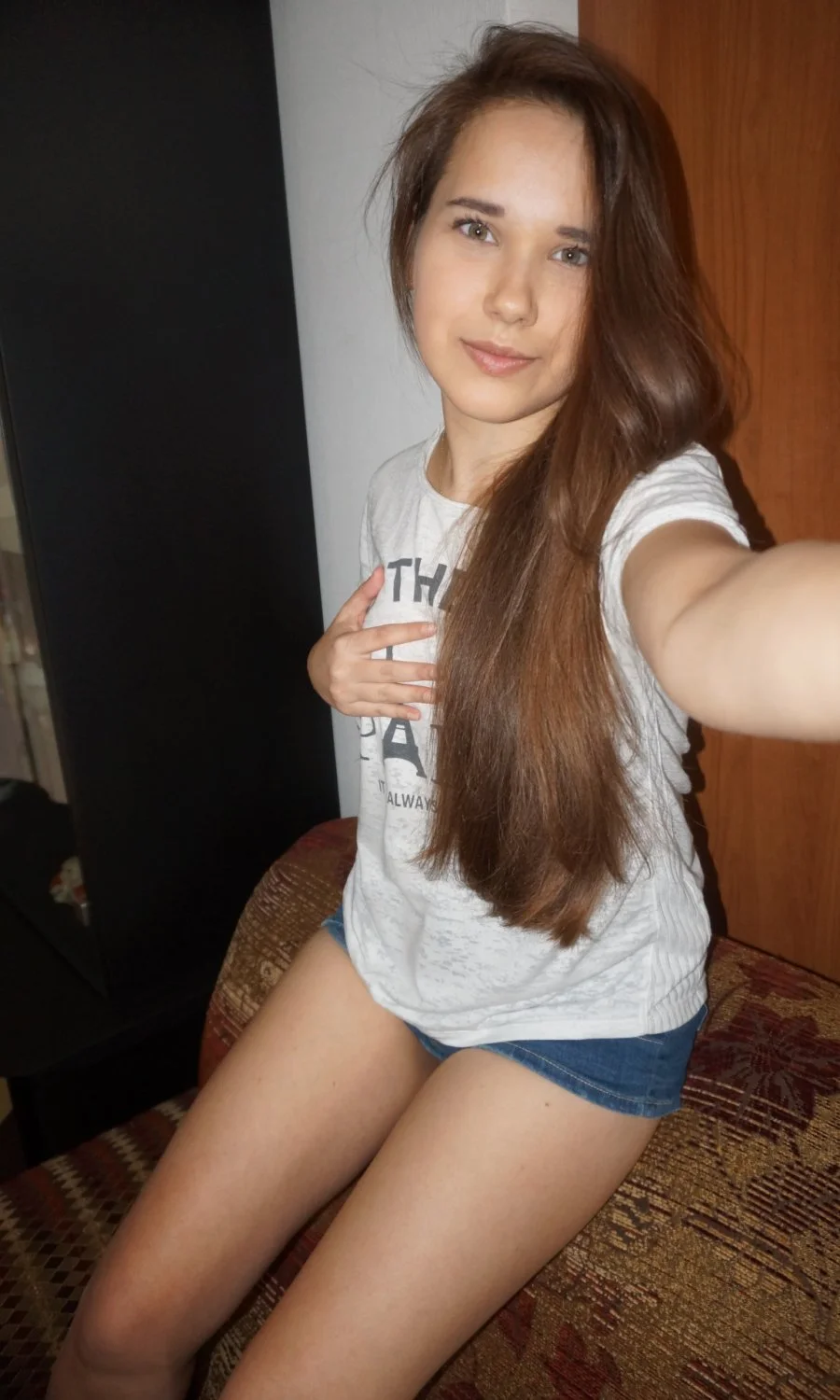 Sexy Sara Showing her Goods image 2