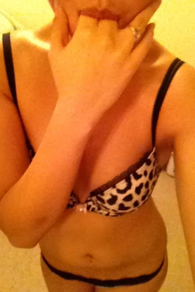 Hot Young Asian Teen Step Daughters Cell Phone Leaks image 13