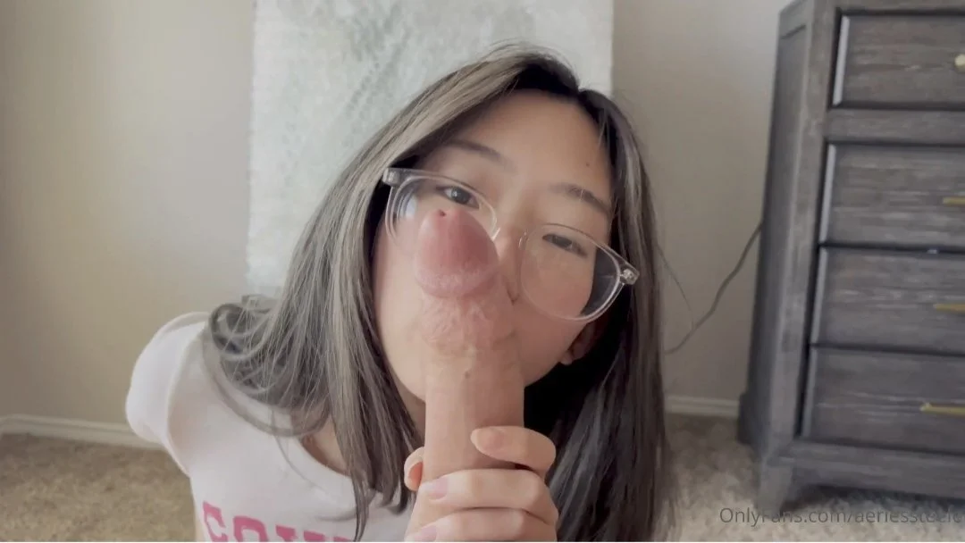 Asian girl amazing blowjob main image