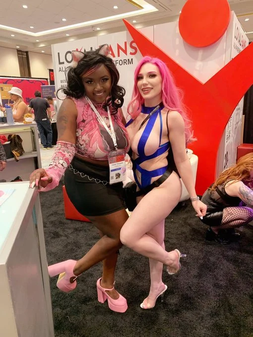 EMMIE VIXXXEN CURVY EBONY WAIFU🐈‍⬛⏳ image 12
