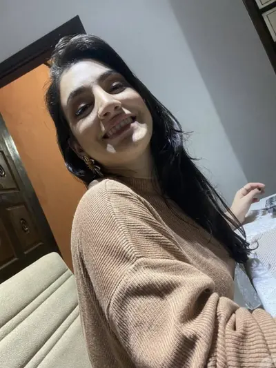 Corninho quis exibir a namorada tesuda, tá louco pra saber oq acham dela cover image