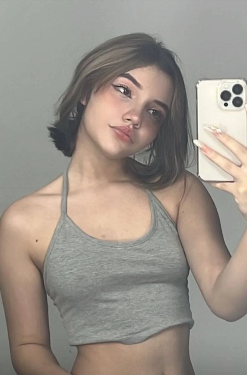 latina putita necesitada de verga image 17