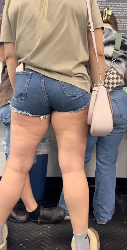 pawg snowbunny image 6