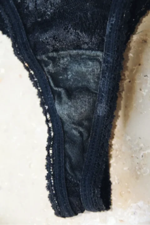 MOMS TANGA main image