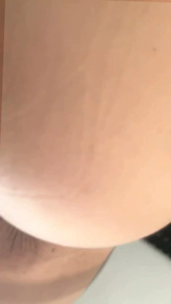 🔞 Wild naughty fat ass nude stripping naked wet 💦🍑 Exclusive OF image 4