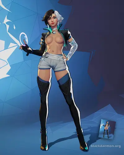 Luna Snow naked cover image