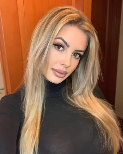 Italian Lali and her huge udders 1 cover image