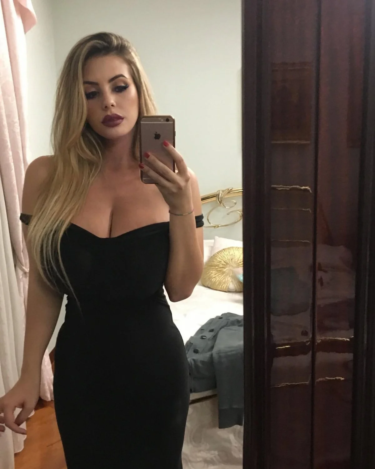Italian Lali and her huge udders 1 image 38