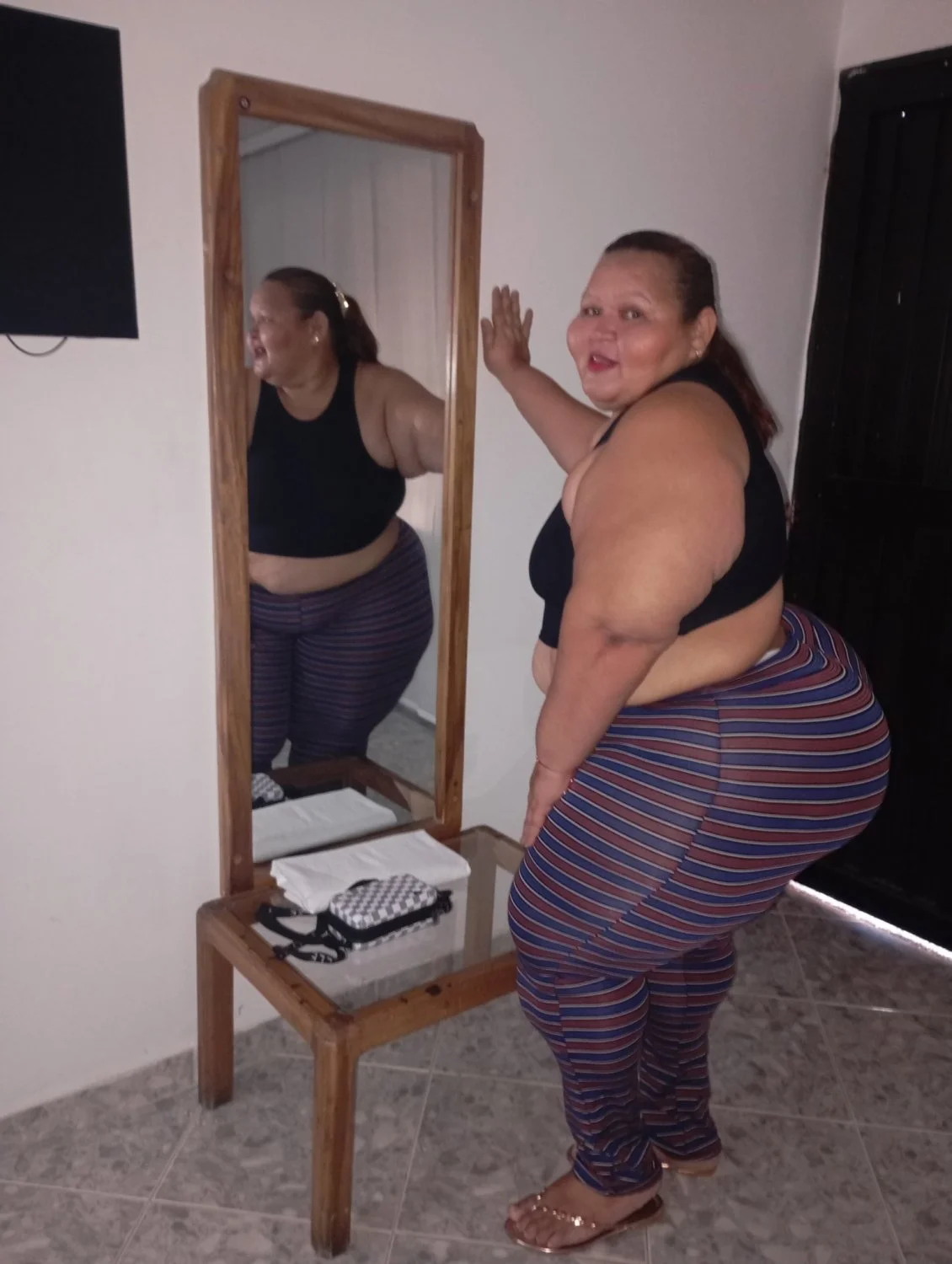 Th1cK chunKY c0lOmb1aN bBw bootY !! image 4