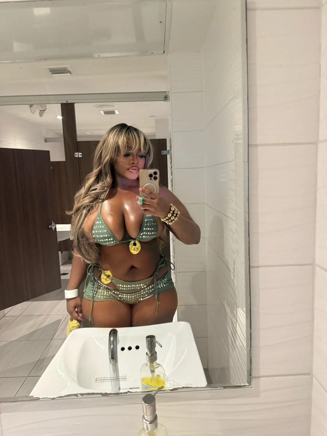 Sexy, who’s your favorite? image 25