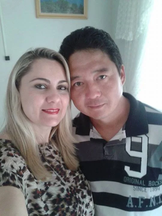 Loira casada, mãe de familia, mas adora levar rola de rapazes mais novos. image 3