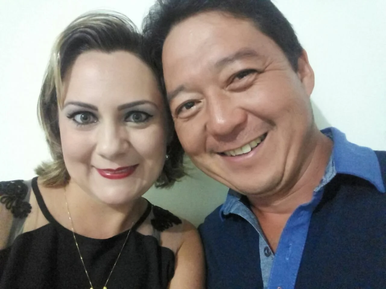 Loira casada, mãe de familia, mas adora levar rola de rapazes mais novos. image 4